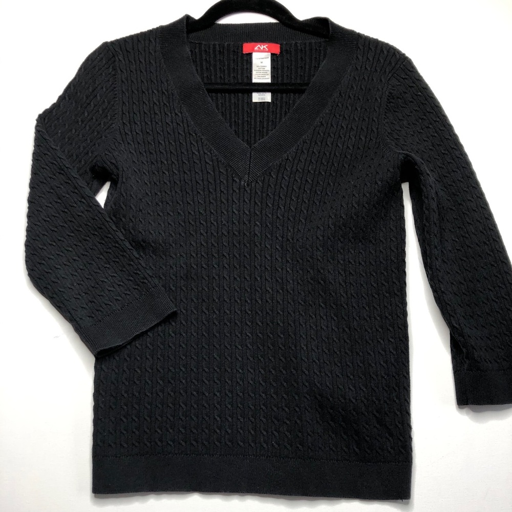 V-neck crew sweater